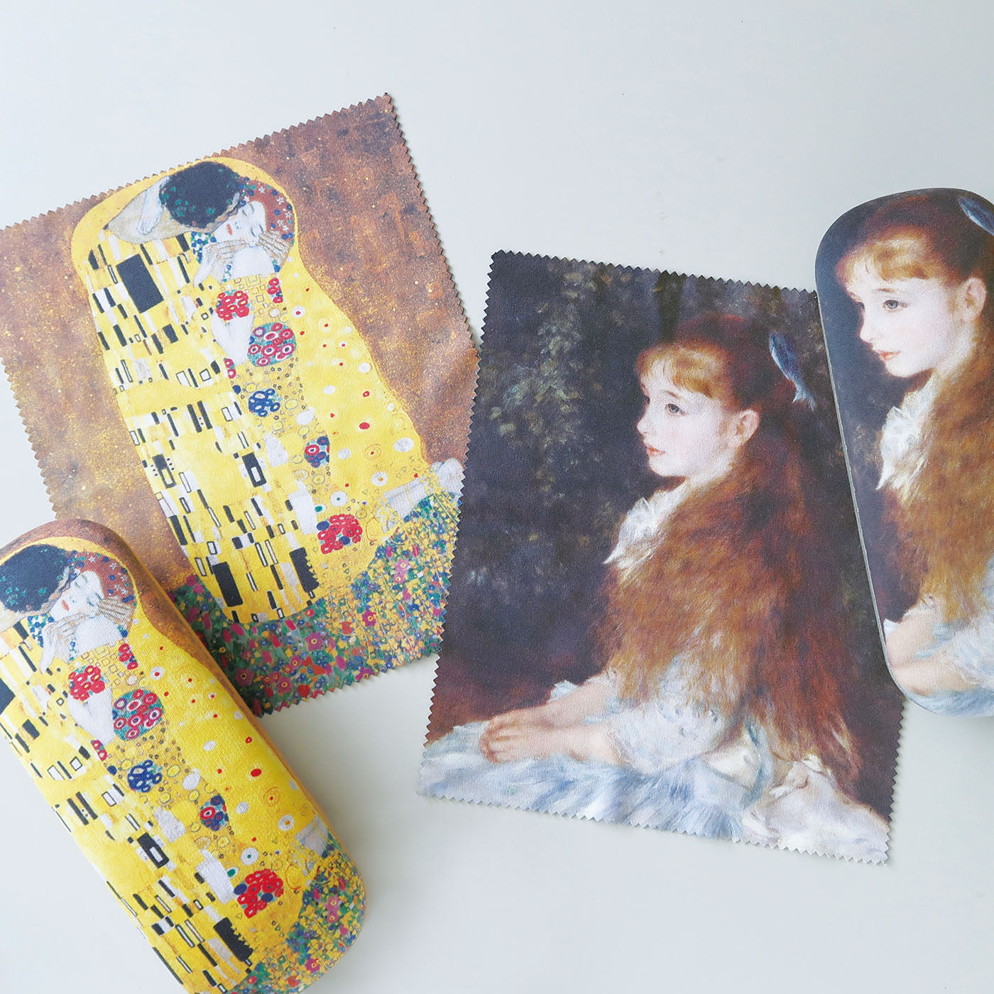 ミュージアム メガネケース